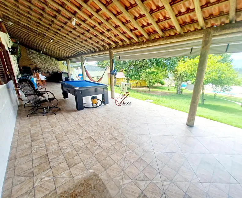 Chácara com 2 quartos à venda, 1000m2 em Sao Jose Dos Campos - SP - imagem 8 Foto 8 de Chácara com 2 quartos à venda, 1000m2 em Sao Jose Dos Campos - SP