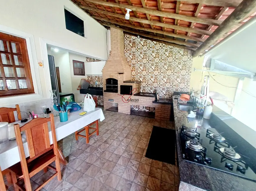 Chácara com 2 quartos à venda, 1000m2 em Sao Jose Dos Campos - SP - imagem 6 Foto 6 de Chácara com 2 quartos à venda, 1000m2 em Sao Jose Dos Campos - SP