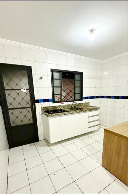 Foto 1 de Sobrado com 2 quartos à venda, 70m2 em Sao Jose Dos Campos - SP