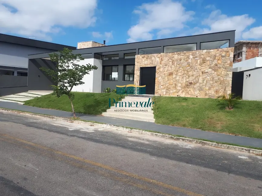 Foto 1 de Casa de Condomínio com 4 quartos à venda, 200m2 em Cacapava - SP
