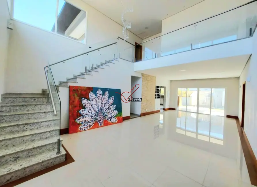 Foto 8 de Casa de Condomínio com 5 quartos para alugar, 330m2 em Sao Jose Dos Campos - SP