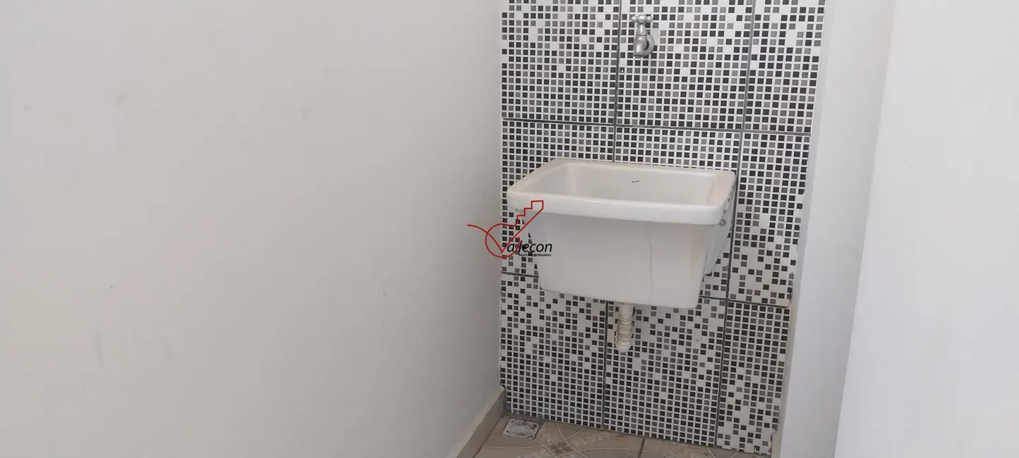 Foto 8 de Armazém / Galpão com 1 quarto para alugar, 575m2 em Sao Jose Dos Campos - SP