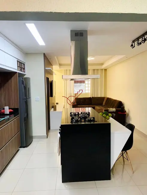 Foto 2 de Sobrado com 2 quartos à venda, 69m2 em Sao Jose Dos Campos - SP