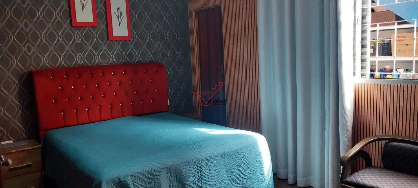 Foto 8 de Casa com 4 quartos à venda, 180m2 em Sao Jose Dos Campos - SP