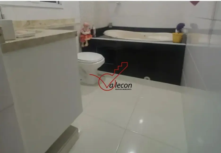 Foto 4 de Sobrado com 3 quartos à venda, 200m2 em Sao Jose Dos Campos - SP