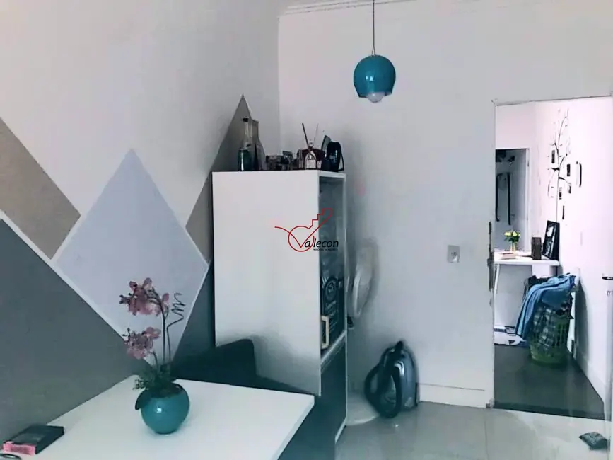 Sobrado com 3 quartos à venda, 250m2 em Sao Jose Dos Campos - SP - imagem 6 Foto 6 de Sobrado com 3 quartos à venda, 250m2 em Sao Jose Dos Campos - SP