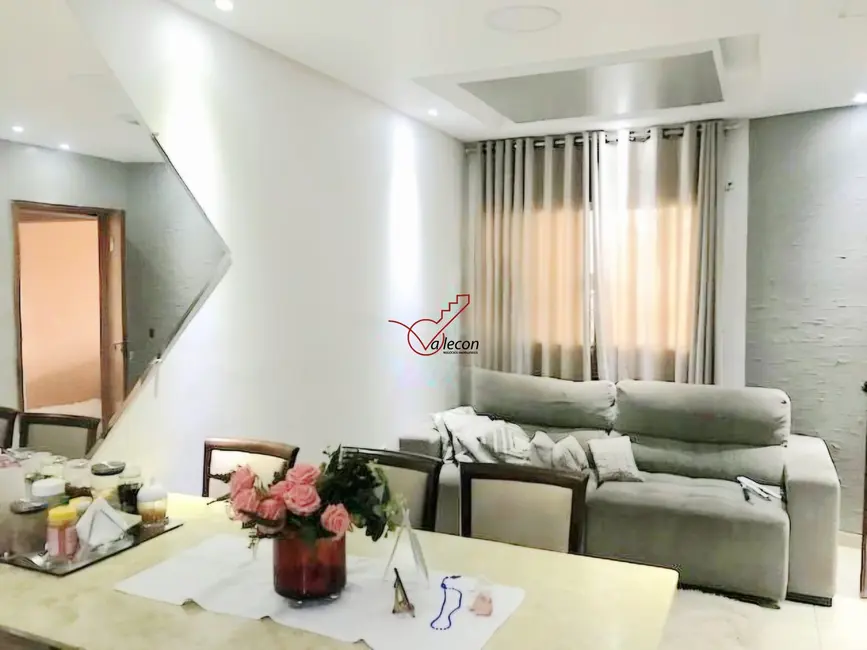 Sobrado com 3 quartos à venda, 250m2 em Sao Jose Dos Campos - SP - imagem 2 Foto 2 de Sobrado com 3 quartos à venda, 250m2 em Sao Jose Dos Campos - SP