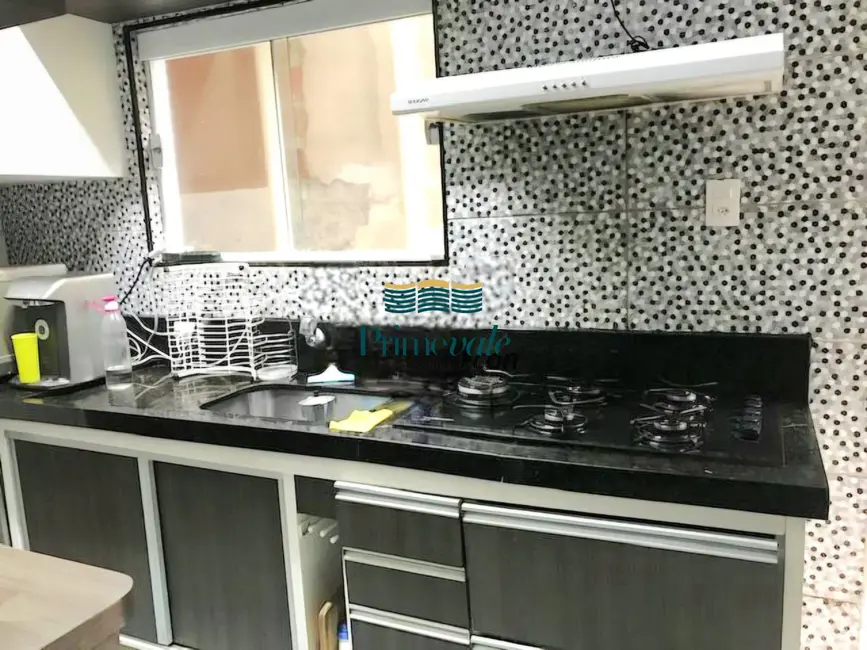 Sobrado com 3 quartos à venda, 250m2 em Sao Jose Dos Campos - SP - imagem 4 Foto 4 de Sobrado com 3 quartos à venda, 250m2 em Sao Jose Dos Campos - SP