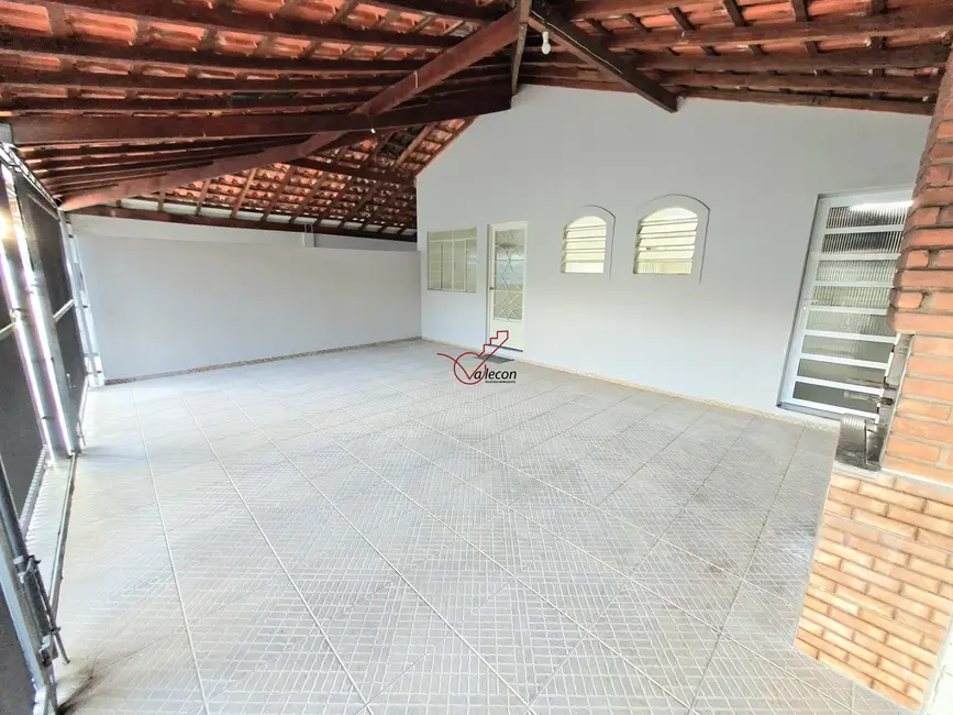 Foto 1 de Casa com 3 quartos para alugar, 200m2 em Sao Jose Dos Campos - SP