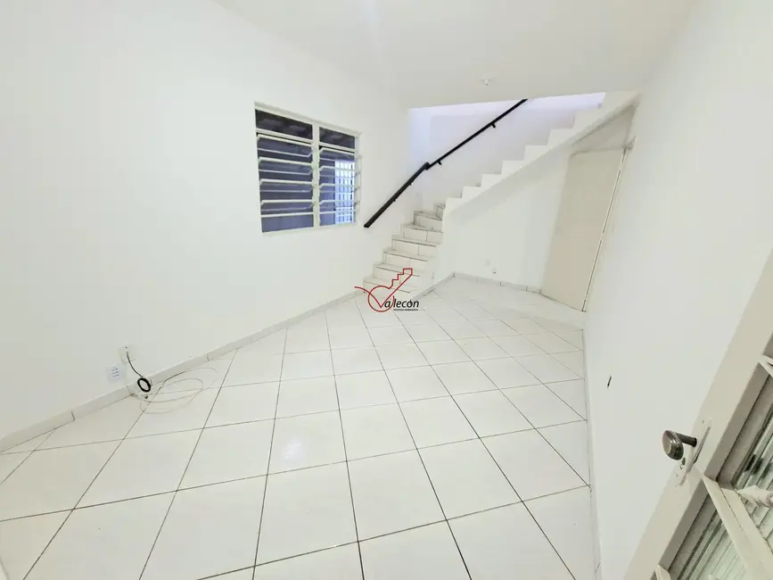Foto 5 de Casa com 3 quartos para alugar, 200m2 em Sao Jose Dos Campos - SP