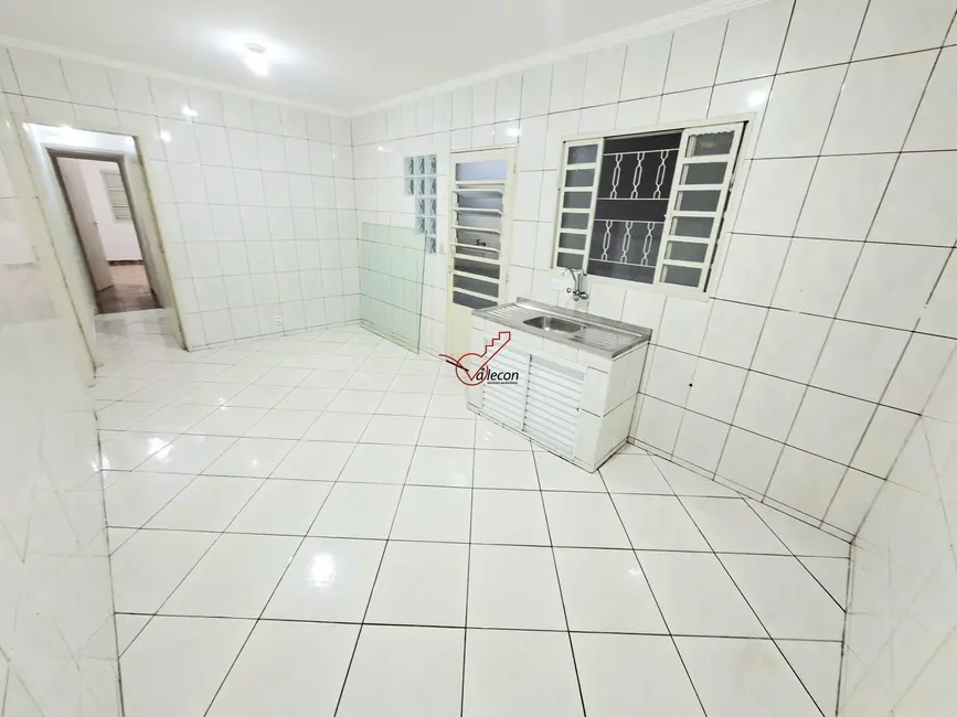 Foto 9 de Casa com 3 quartos para alugar, 200m2 em Sao Jose Dos Campos - SP
