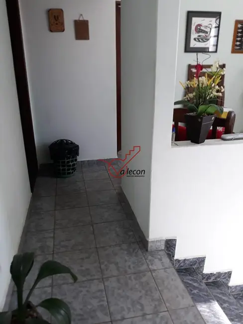 Foto 3 de Sobrado com 4 quartos à venda, 100m2 em Sao Jose Dos Campos - SP
