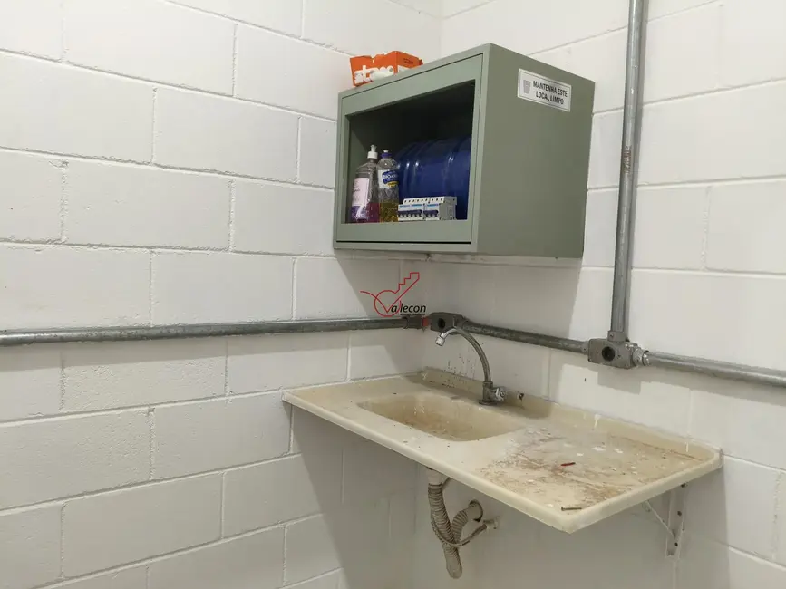 Foto 9 de Armazém / Galpão com 2 quartos para alugar, 300m2 em Sao Jose Dos Campos - SP