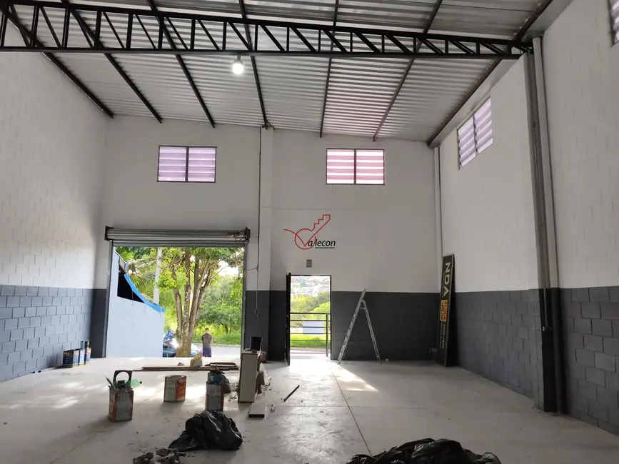 Foto 8 de Armazém / Galpão com 2 quartos para alugar, 300m2 em Sao Jose Dos Campos - SP