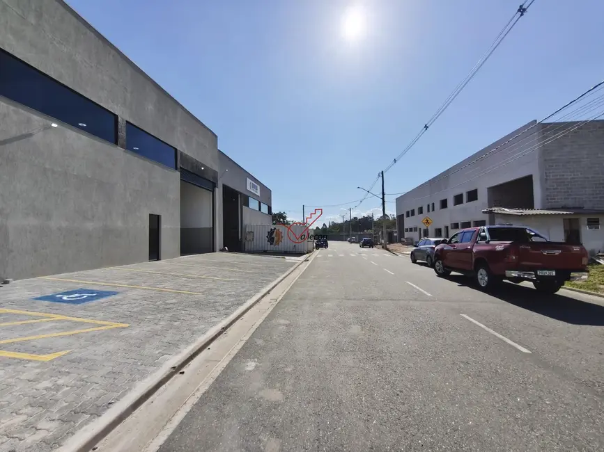 Armazém / Galpão com 3 quartos para alugar, 661m2 em Jacarei - SP - imagem 4 Foto 4 de Armazém / Galpão com 3 quartos para alugar, 661m2 em Jacarei - SP