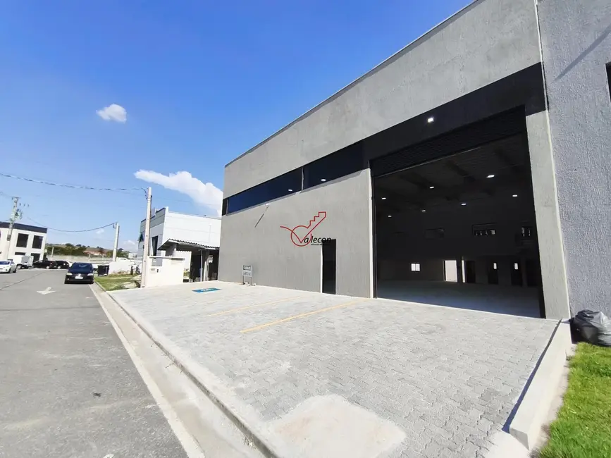 Armazém / Galpão com 3 quartos para alugar, 661m2 em Jacarei - SP - imagem 3 Foto 3 de Armazém / Galpão com 3 quartos para alugar, 661m2 em Jacarei - SP