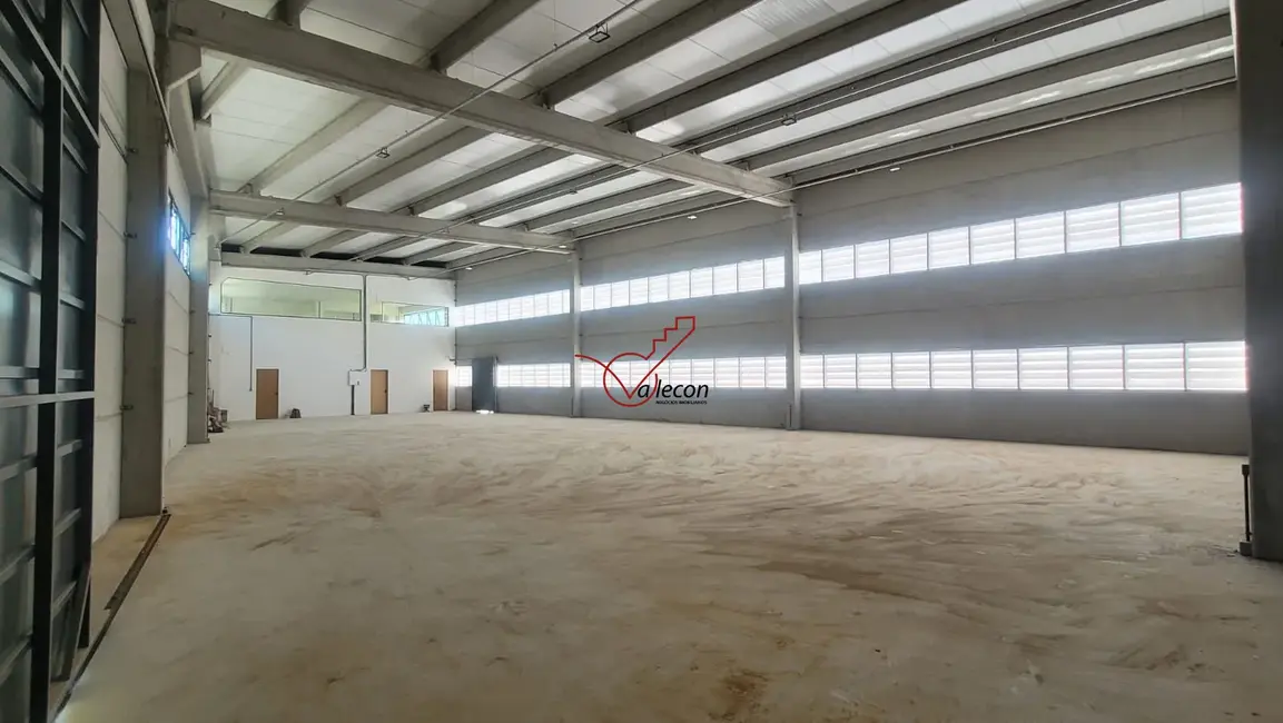 Armazém / Galpão com 3 quartos para alugar, 800m2 em Jacarei - SP - imagem 5 Foto 5 de Armazém / Galpão com 3 quartos para alugar, 800m2 em Jacarei - SP