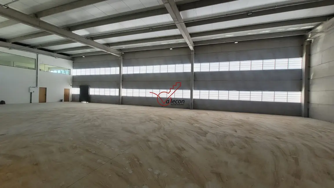 Armazém / Galpão com 3 quartos para alugar, 800m2 em Jacarei - SP - imagem 7 Foto 7 de Armazém / Galpão com 3 quartos para alugar, 800m2 em Jacarei - SP