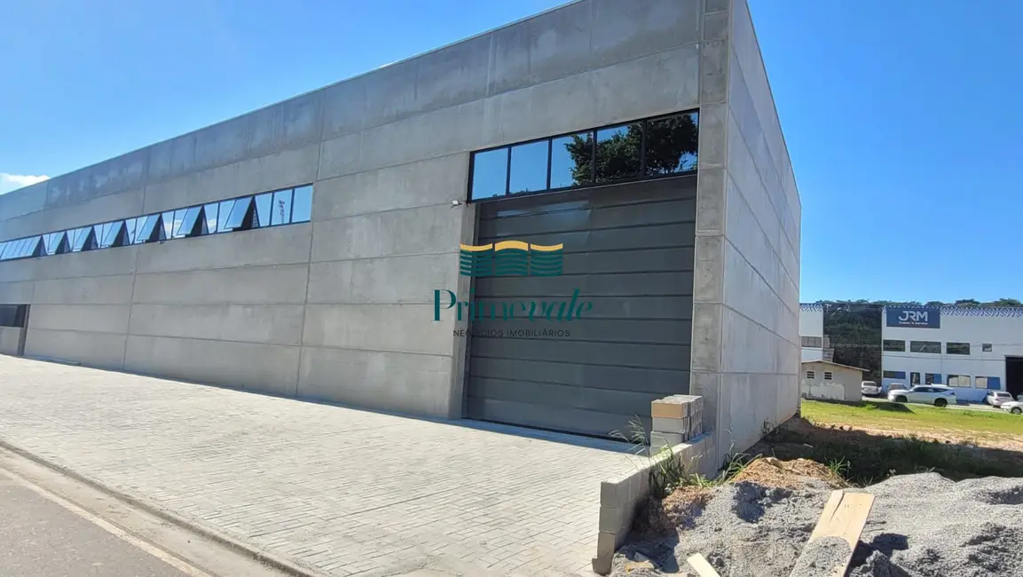 Armazém / Galpão com 3 quartos para alugar, 800m2 em Jacarei - SP - imagem 2 Foto 2 de Armazém / Galpão com 3 quartos para alugar, 800m2 em Jacarei - SP