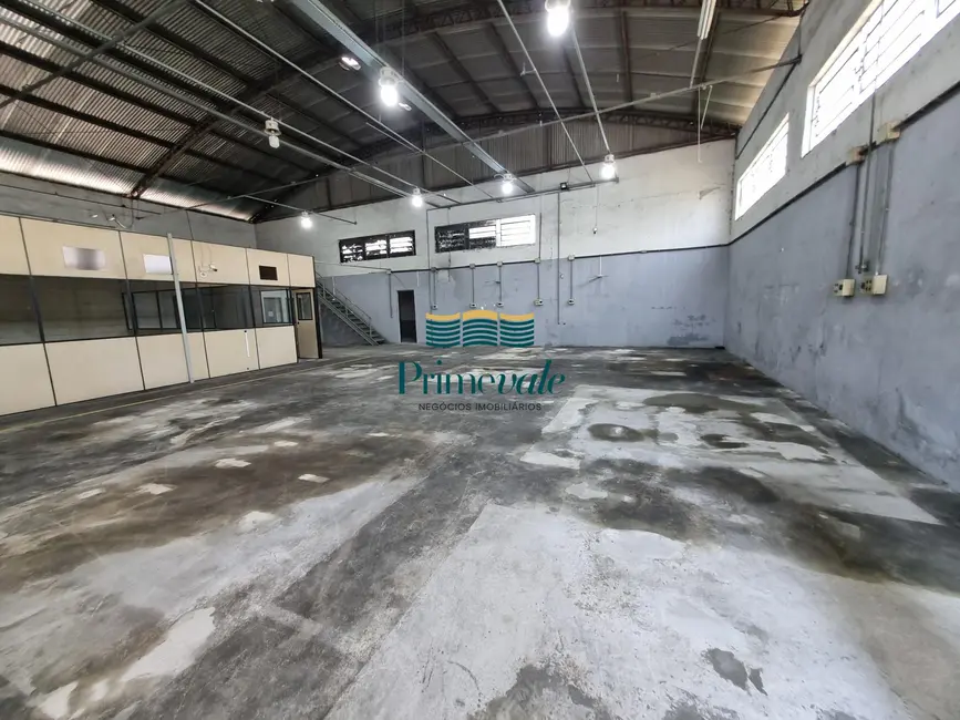 Foto 7 de Armazém / Galpão com 6 quartos para alugar, 1350m2 em Sao Jose Dos Campos - SP