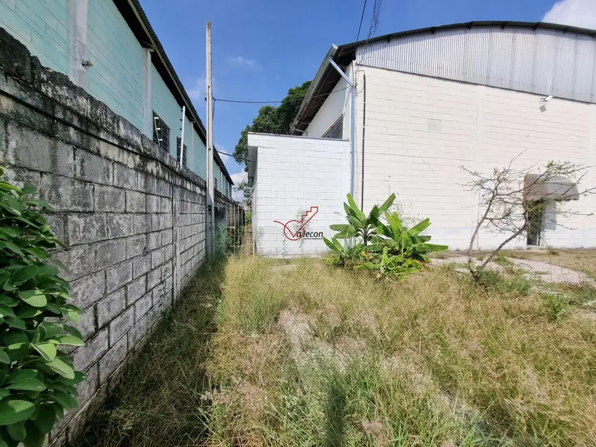 Foto 4 de Armazém / Galpão com 6 quartos para alugar, 1500m2 em Sao Jose Dos Campos - SP
