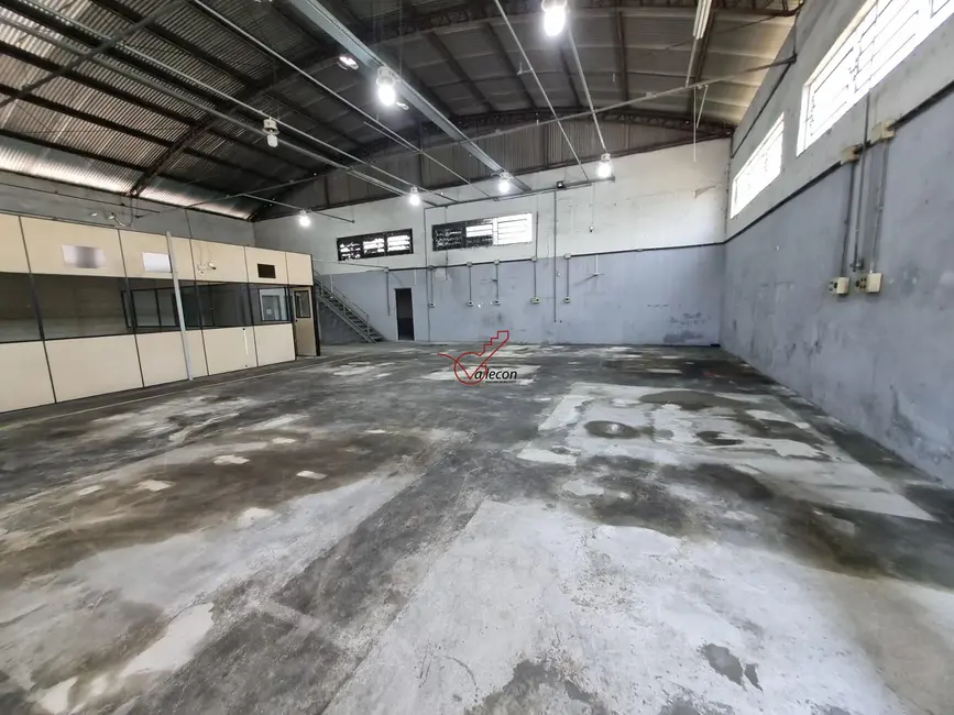 Foto 7 de Armazém / Galpão com 6 quartos para alugar, 1500m2 em Sao Jose Dos Campos - SP