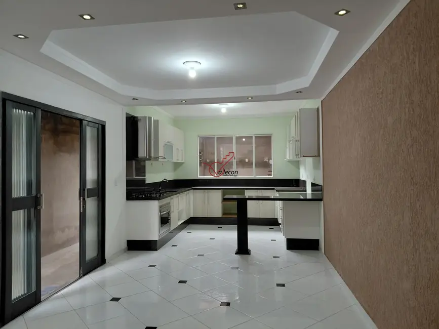 Sobrado com 3 quartos à venda, 125m2 em Sao Jose Dos Campos - SP - imagem 2 Foto 2 de Sobrado com 3 quartos à venda, 125m2 em Sao Jose Dos Campos - SP