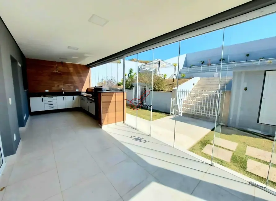 Casa de Condomínio com 5 quartos para alugar, 330m2 em Sao Jose Dos Campos - SP - imagem 3 Foto 3 de Casa de Condomínio com 5 quartos para alugar, 330m2 em Sao Jose Dos Campos - SP