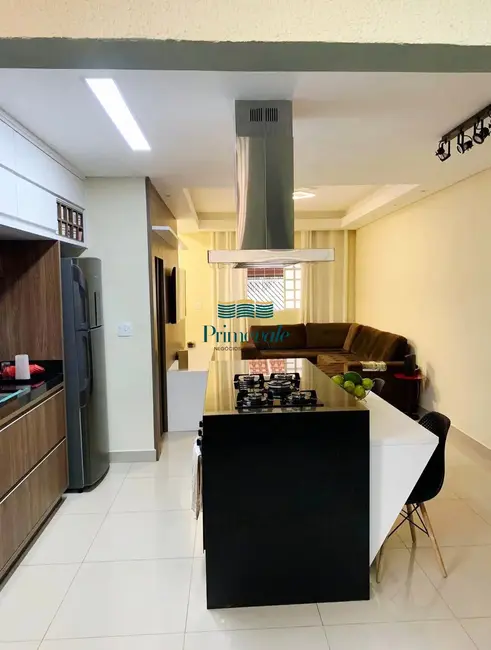Foto 2 de Sobrado com 2 quartos à venda, 69m2 em Sao Jose Dos Campos - SP