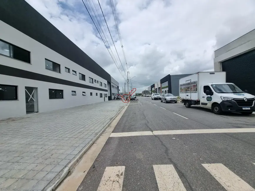 Armazém / Galpão com 3 quartos para alugar, 630m2 em Jardim Califórnia, Jacarei - SP - imagem 2 Foto 2 de Armazém / Galpão com 3 quartos para alugar, 630m2 em Jardim Califórnia, Jacarei - SP