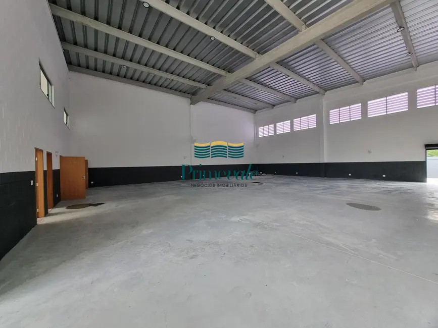 Armazém / Galpão com 3 quartos para alugar, 630m2 em Jardim Califórnia, Jacarei - SP - imagem 7 Foto 7 de Armazém / Galpão com 3 quartos para alugar, 630m2 em Jardim Califórnia, Jacarei - SP