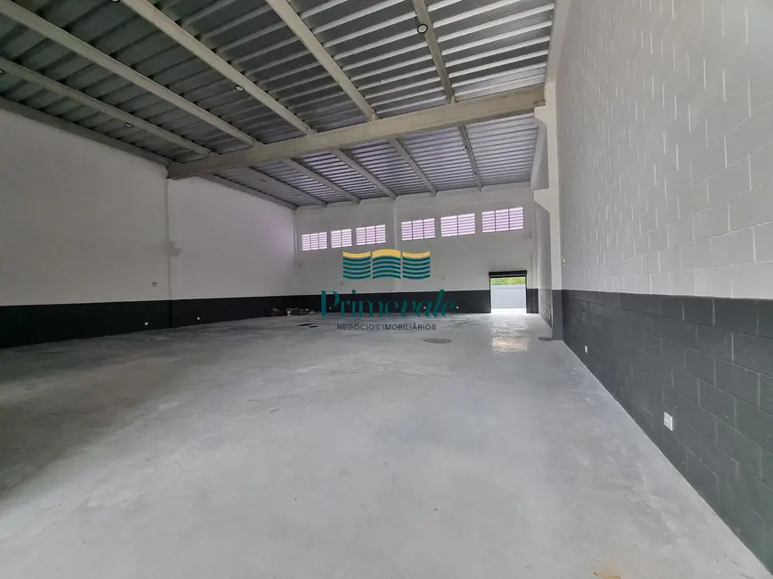 Armazém / Galpão com 3 quartos para alugar, 630m2 em Jardim Califórnia, Jacarei - SP - imagem 6 Foto 6 de Armazém / Galpão com 3 quartos para alugar, 630m2 em Jardim Califórnia, Jacarei - SP
