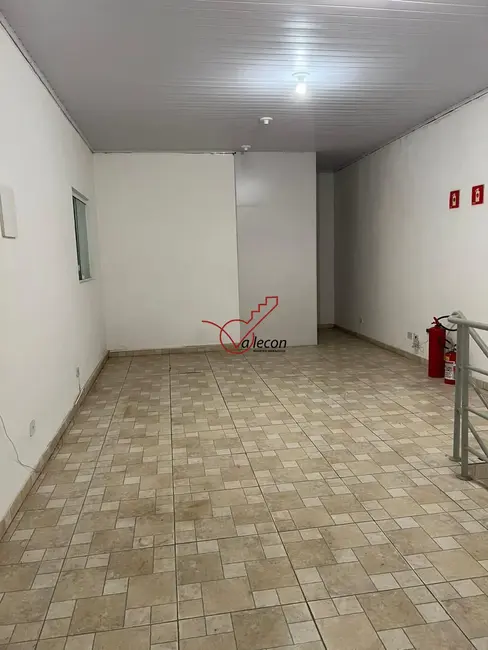 Foto 6 de Armazém / Galpão com 2 quartos para alugar, 300m2 em Sao Jose Dos Campos - SP