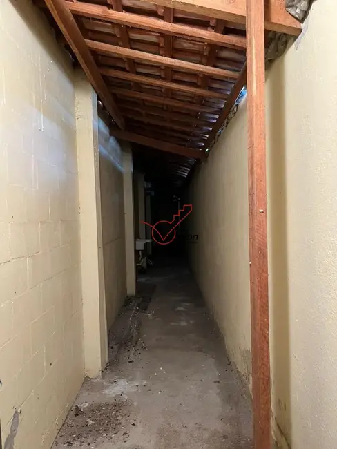 Foto 9 de Armazém / Galpão com 2 quartos para alugar, 300m2 em Sao Jose Dos Campos - SP