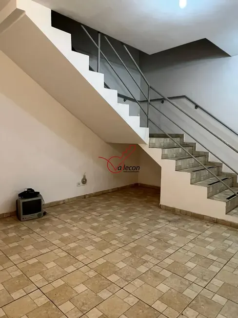 Foto 4 de Armazém / Galpão com 2 quartos para alugar, 300m2 em Sao Jose Dos Campos - SP