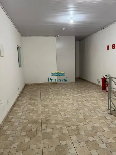 Foto 6 de Armazém / Galpão com 2 quartos para alugar, 300m2 em Sao Jose Dos Campos - SP