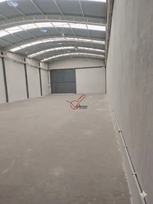Foto 3 de Armazém / Galpão para alugar, 300m2 em Sao Jose Dos Campos - SP