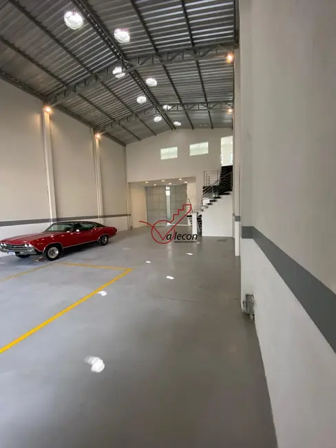 Foto 8 de Armazém / Galpão com 2 quartos para alugar, 340m2 em Sao Jose Dos Campos - SP