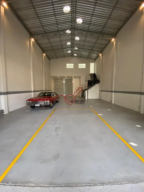 Foto 5 de Armazém / Galpão com 2 quartos para alugar, 340m2 em Sao Jose Dos Campos - SP