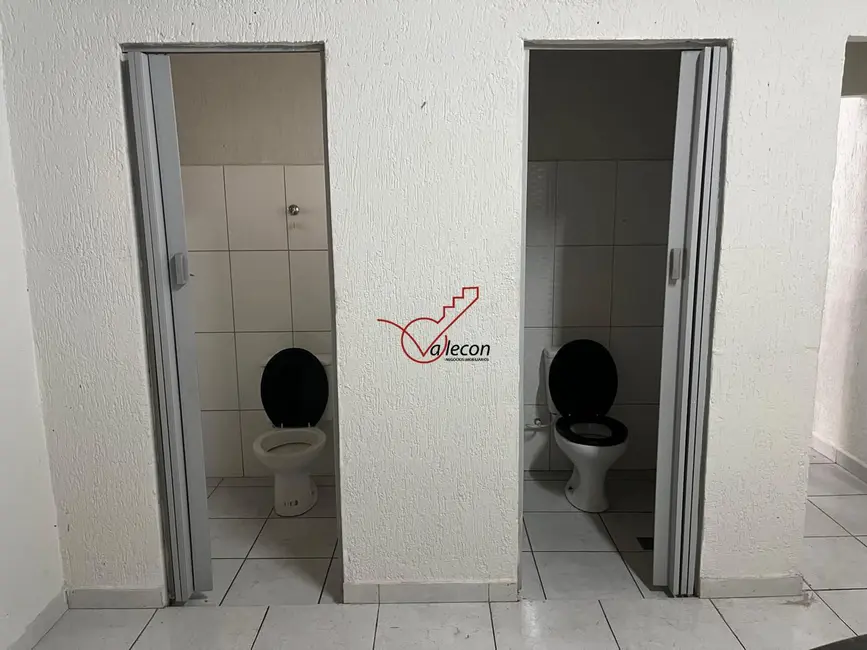 Armazém / Galpão com 1 quarto para alugar, 300m2 em Sao Jose Dos Campos - SP - imagem 6 Foto 6 de Armazém / Galpão com 1 quarto para alugar, 300m2 em Sao Jose Dos Campos - SP