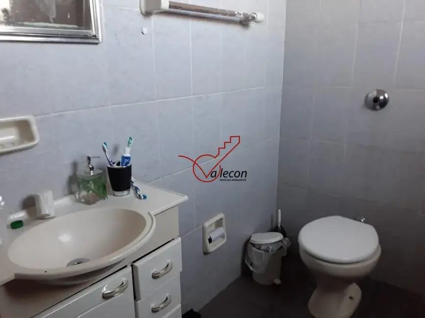 Sobrado com 4 quartos à venda, 100m2 em Sao Jose Dos Campos - SP - imagem 4 Foto 4 de Sobrado com 4 quartos à venda, 100m2 em Sao Jose Dos Campos - SP