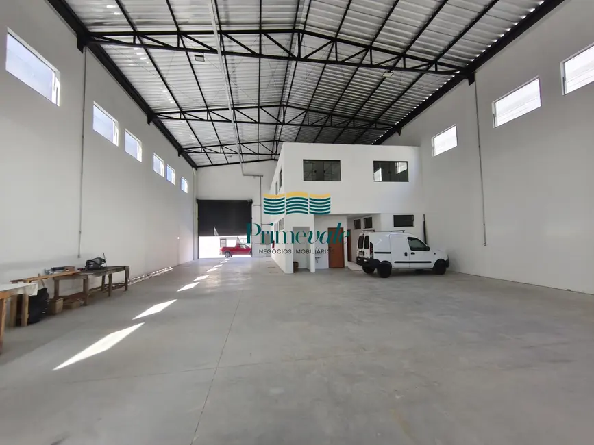 Foto 8 de Armazém / Galpão com 4 quartos para alugar, 850m2 em Sao Jose Dos Campos - SP