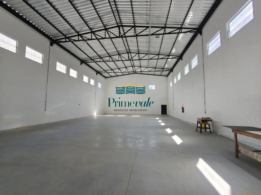 Foto 9 de Armazém / Galpão com 4 quartos para alugar, 850m2 em Sao Jose Dos Campos - SP