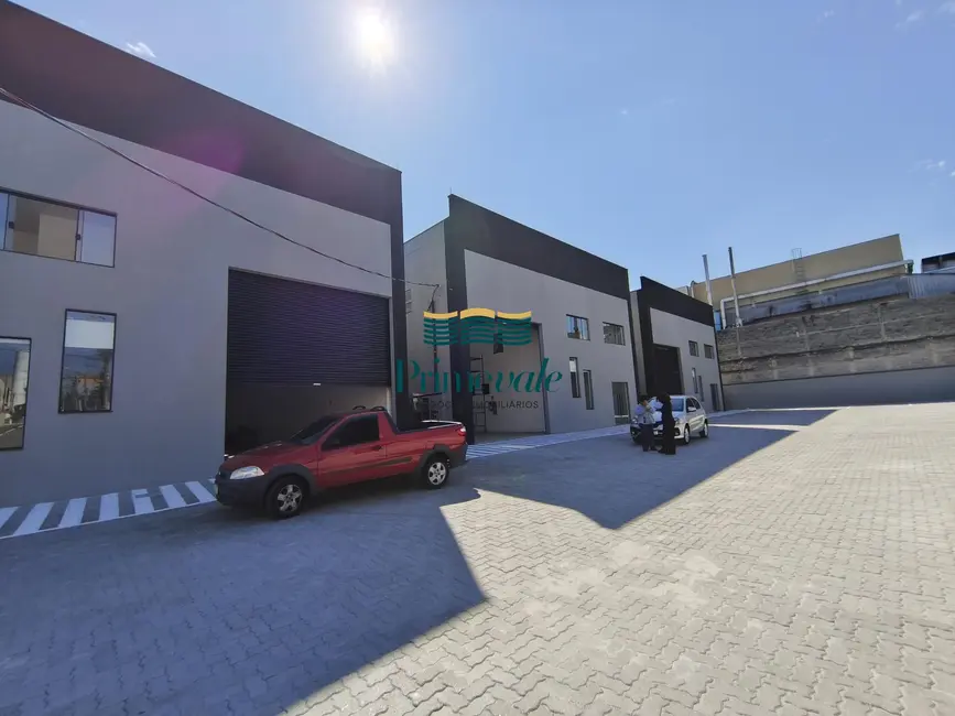 Foto 5 de Armazém / Galpão com 4 quartos para alugar, 850m2 em Sao Jose Dos Campos - SP