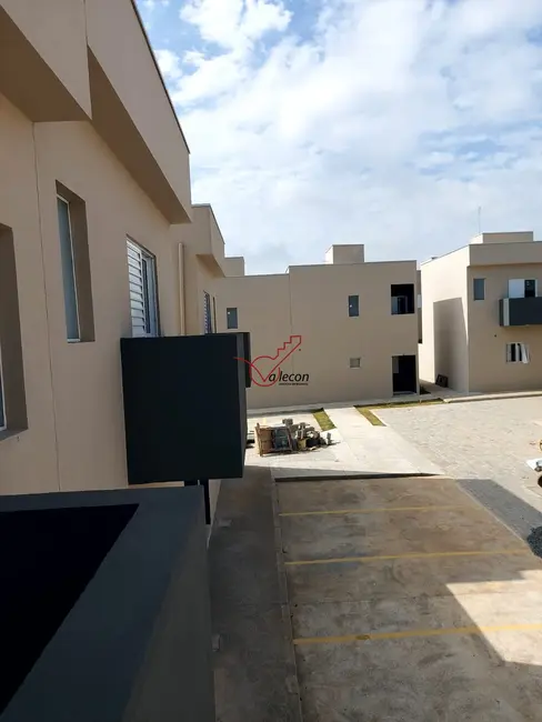 Foto 3 de Casa de Condomínio com 3 quartos à venda, 60m2 em Sao Jose Dos Campos - SP
