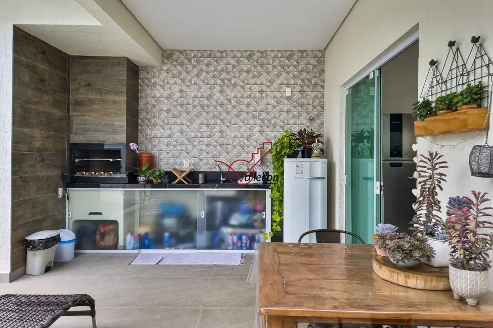 Casa de Condomínio com 3 quartos à venda, 163m2 em Cacapava - SP - imagem 3 Foto 3 de Casa de Condomínio com 3 quartos à venda, 163m2 em Cacapava - SP