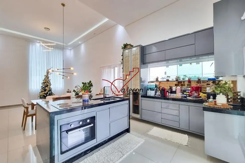 Casa de Condomínio com 3 quartos à venda, 163m2 em Cacapava - SP - imagem 9 Foto 9 de Casa de Condomínio com 3 quartos à venda, 163m2 em Cacapava - SP
