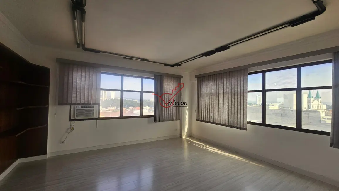 Foto 8 de Sala Comercial com 1 quarto para alugar, 39m2 em Centro, Jacarei - SP