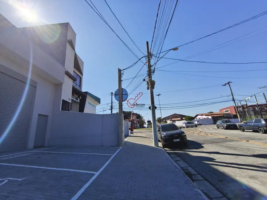 Foto 2 de Armazém / Galpão com 1 quarto para alugar, 250m2 em Sao Jose Dos Campos - SP