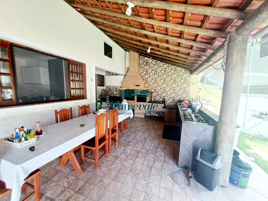 Chácara com 2 quartos à venda, 1000m2 em Sao Jose Dos Campos - SP - imagem 3 Foto 3 de Chácara com 2 quartos à venda, 1000m2 em Sao Jose Dos Campos - SP